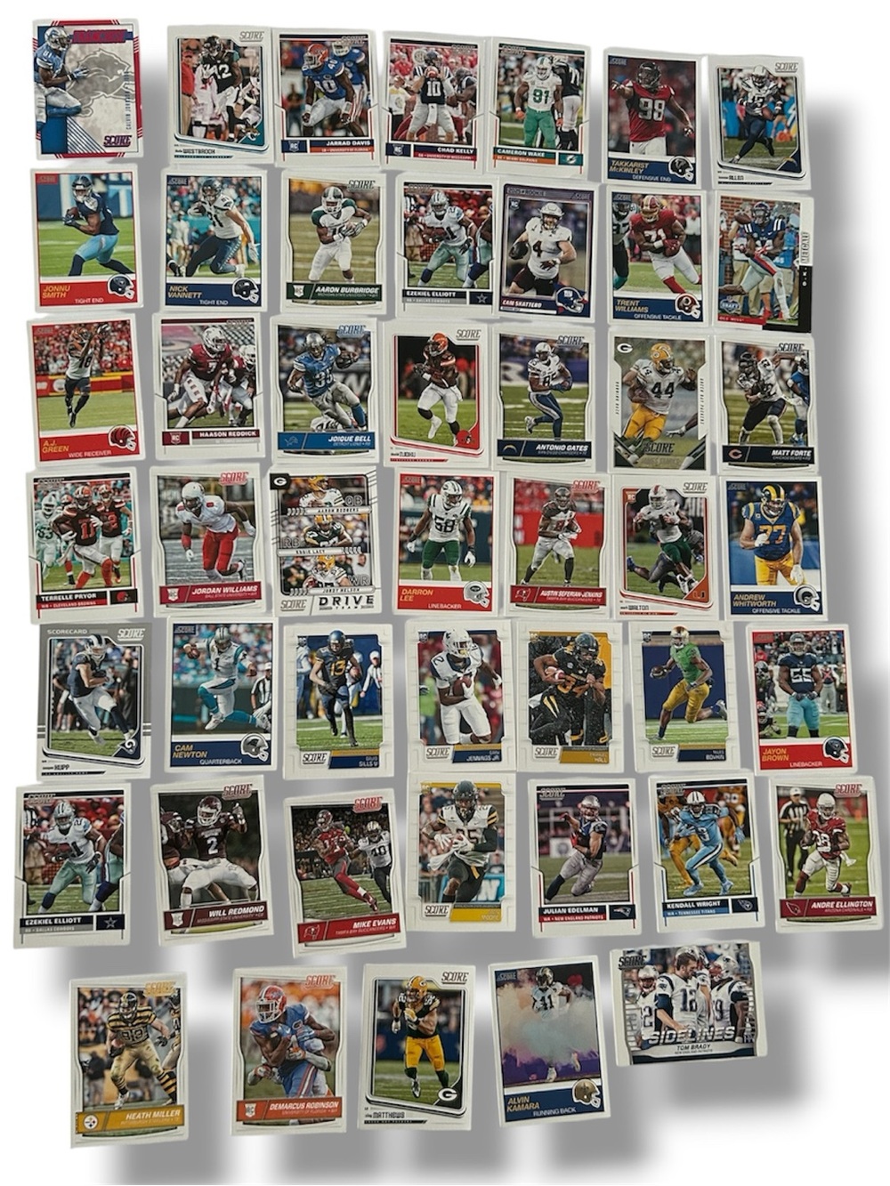 Lot of 47 NFL Score Football Sports Cards